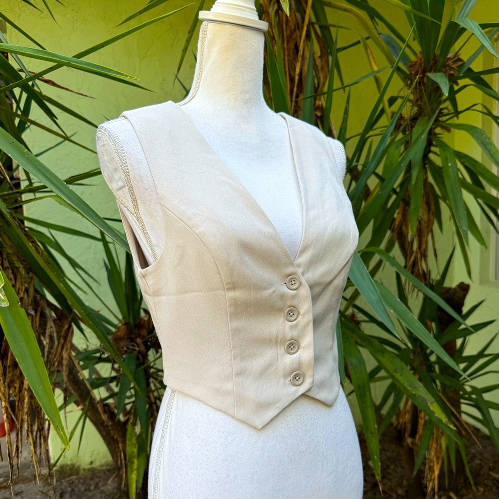 Abercrombie & Fitch Tan Button Vest